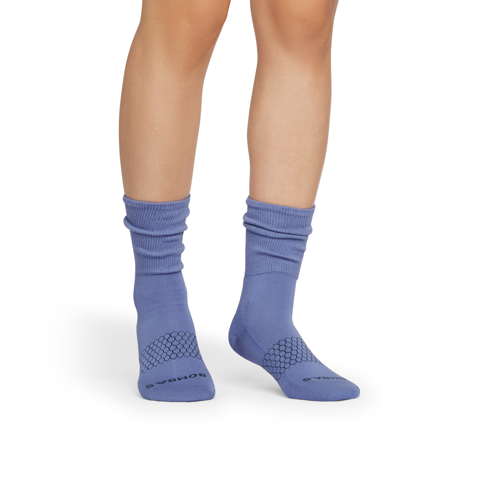 official-bombas::10114-oysterblue-adult-female-onmodel-3-transparent.png