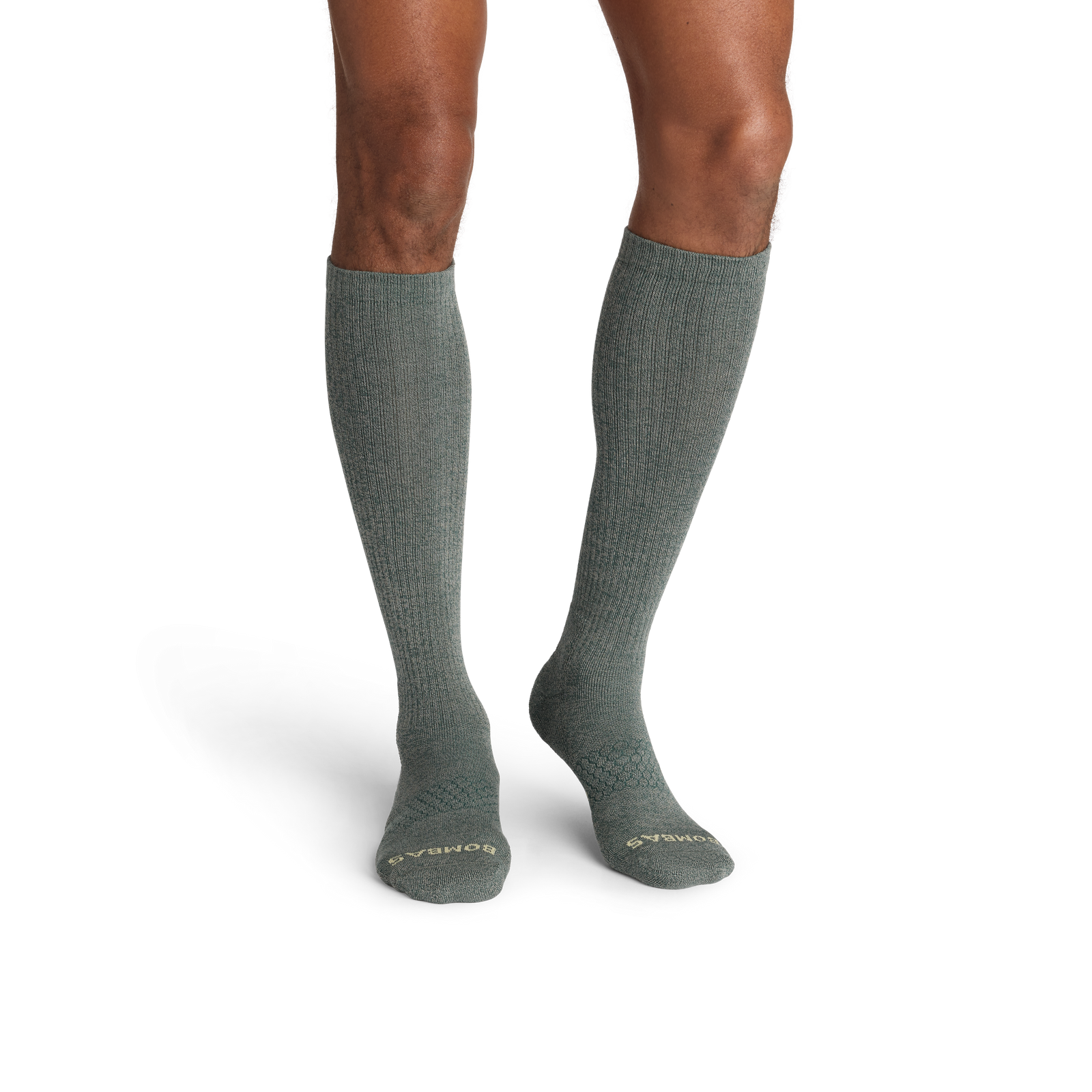 official-bombas::10387-clay-fadedsun-adult-male-onmodel-2-transparent-_1_.png