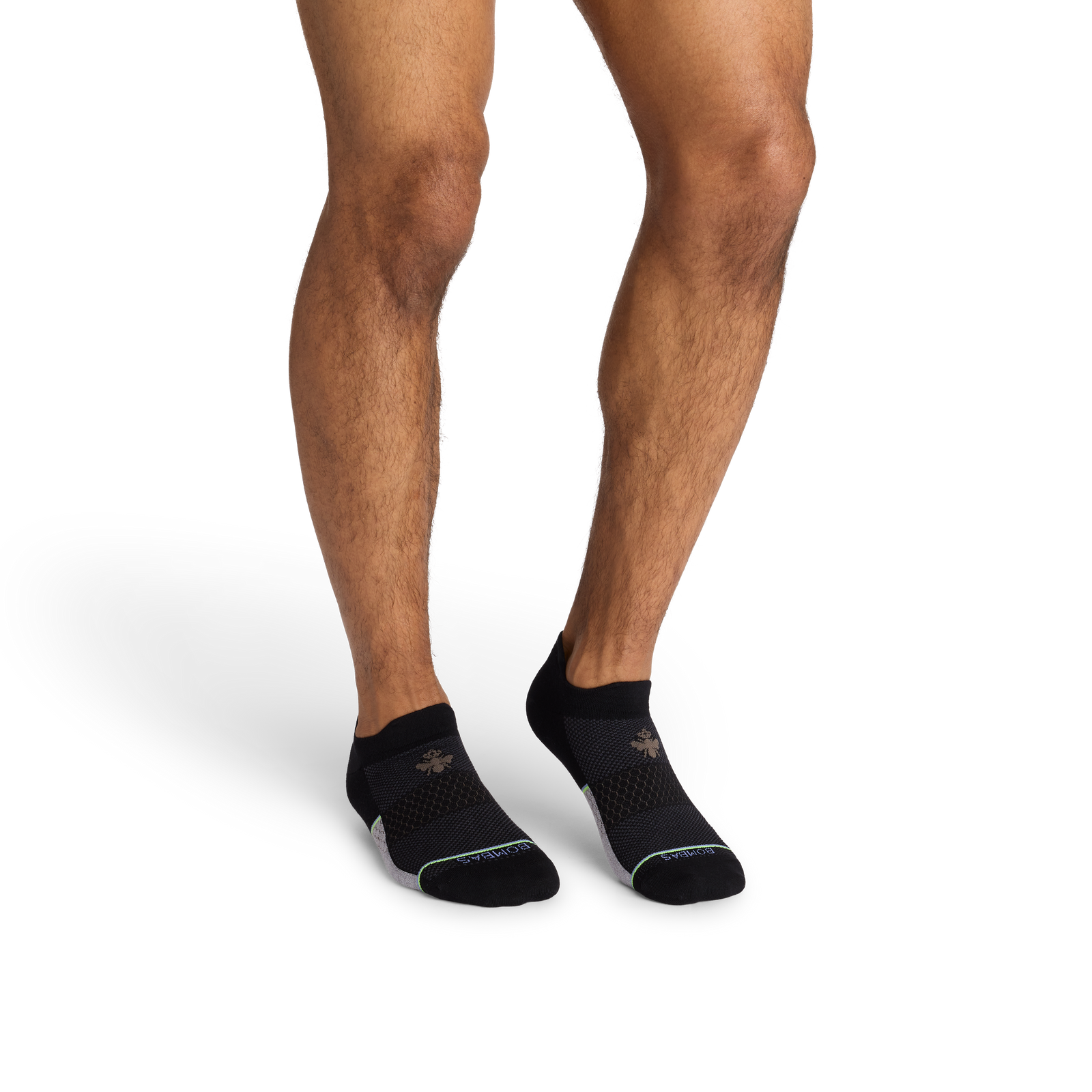 official-bombas::10439-black-adult-male-onmodel-2-transparent-_1_.png