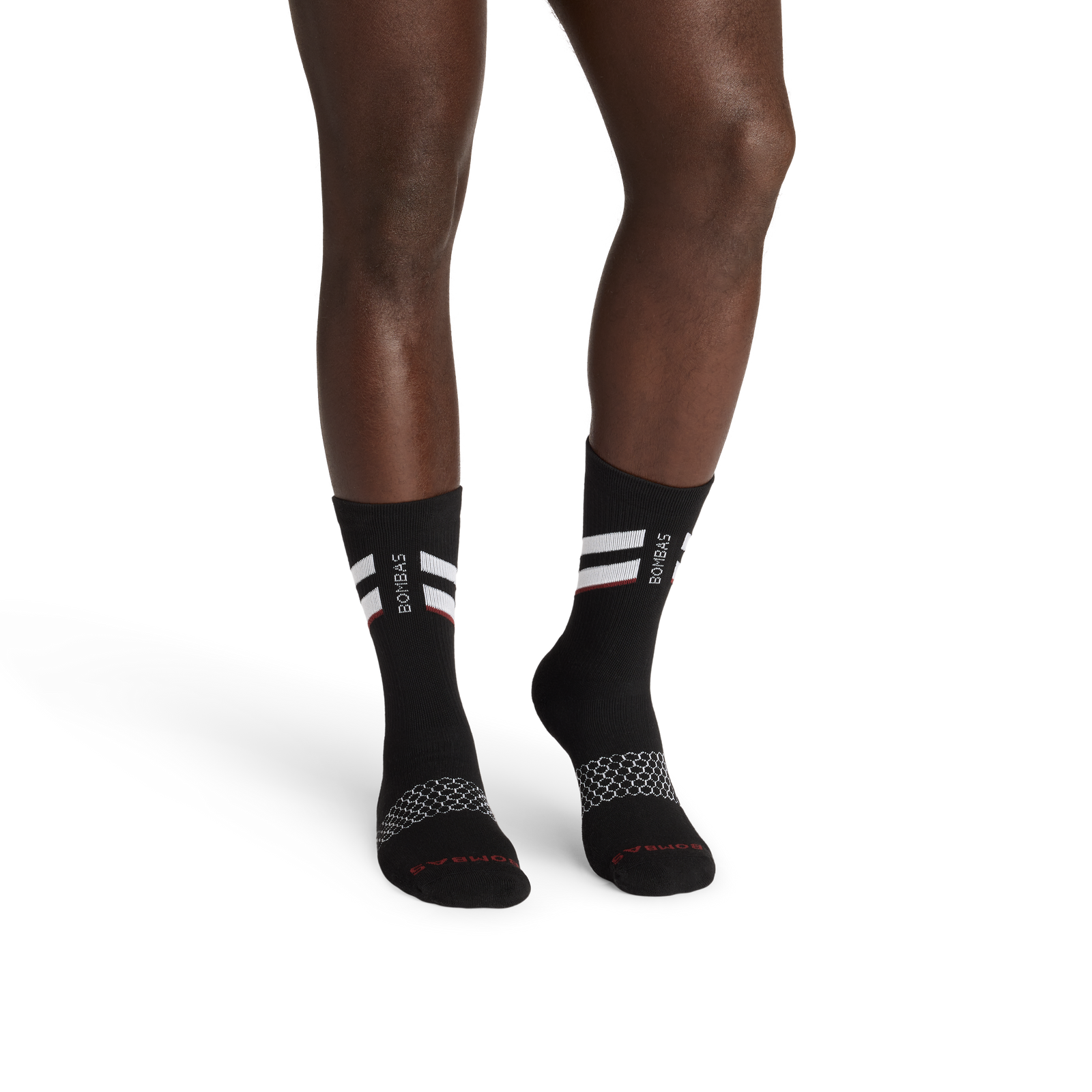 official-bombas::10448-black-adult-male-onmodel-2-transparent-_1_.png