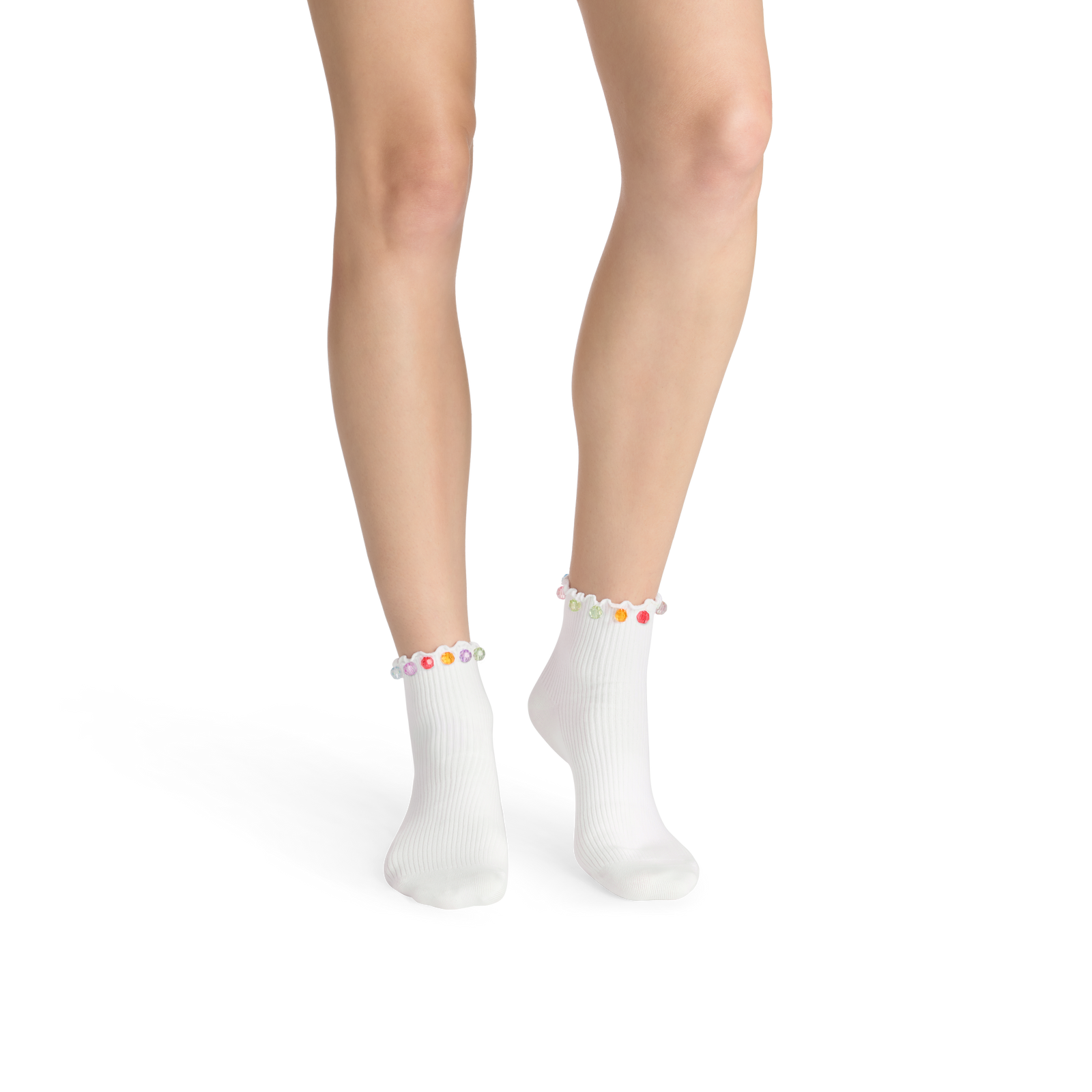 official-bombas::10657-white-adult-female-onmod-transparent-_1_.png