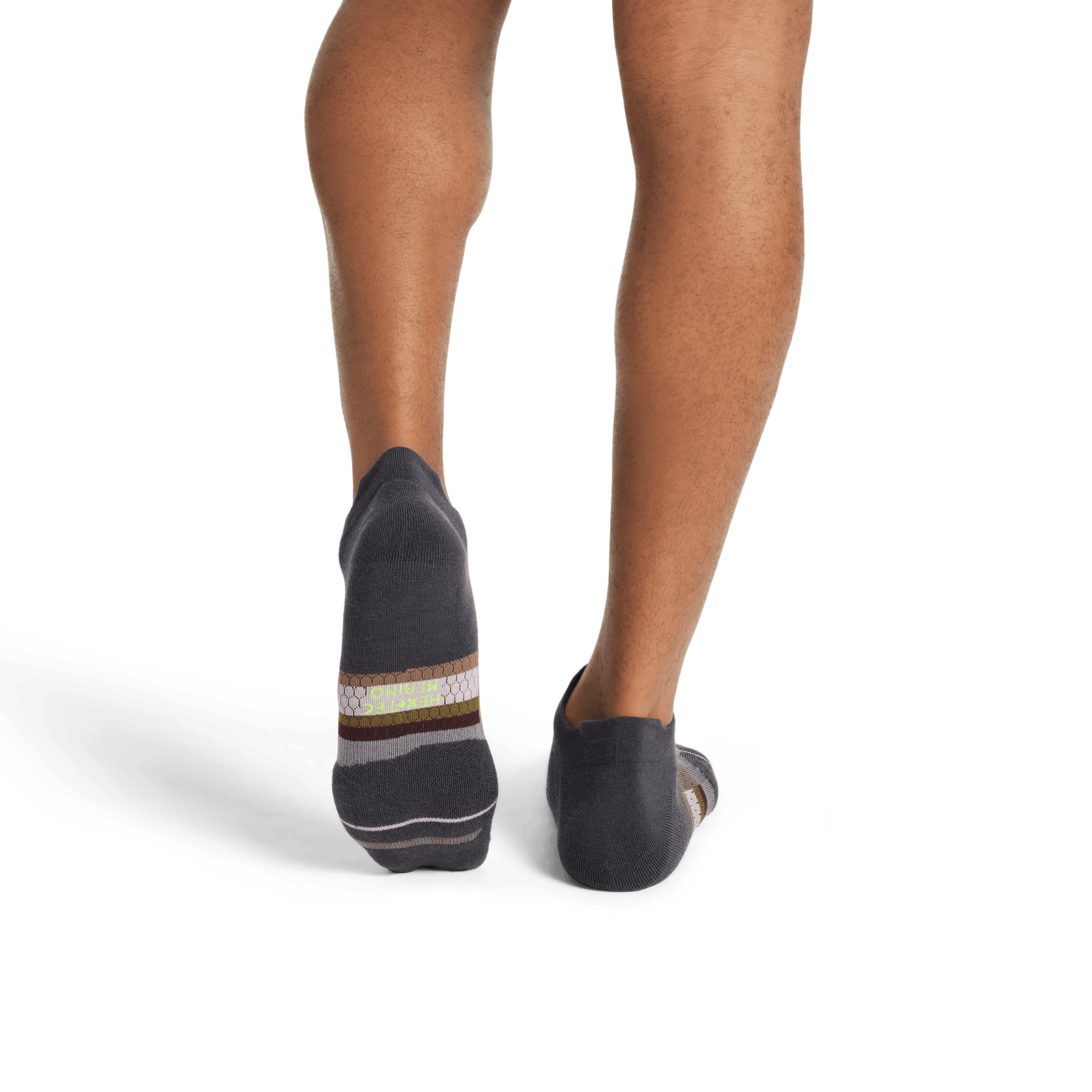 official-bombas::8066-charcoal-adult-male-3-transparent.png
