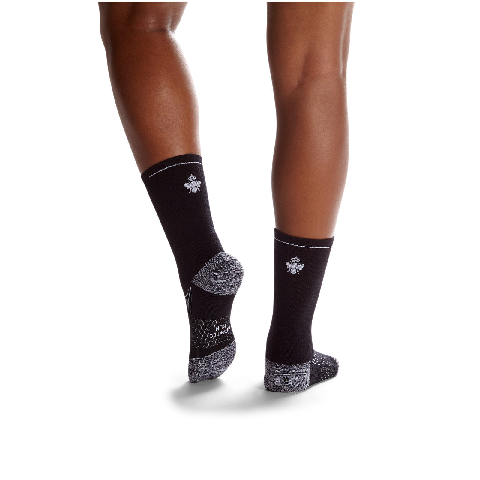 official-bombas::black-bee-onmodel-3-transparent_4e226bf7-e075-4636-b281-8713ec40f908.png